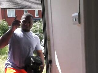 Wicked mother I'd like to fuck's Quickie with Workman Mr_mobydick