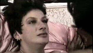 Brácha análně šuká MILFku Sharon Mitchell