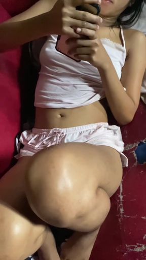 Meet My Tiny Filipina Friend