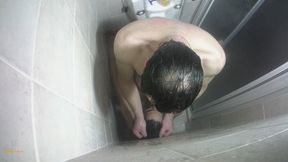 In the shower rough throatfuking, pussyfucking and anal sex. You can hear all my pain and pleasure