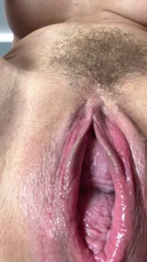 Big Loose Hairy Pussy Sexy Pissing
