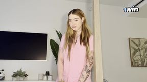 Beautiful Green Eyed GF wakes up to morning wood and gives a blowjob