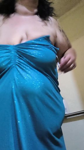 Massaging That Pussy with Big Head Squirting All Over the Place Wishing It Was Your Face