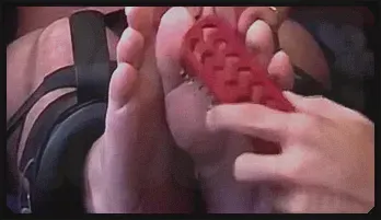 Randy’s Muscular Toe Play & Foot Fetish Fun
