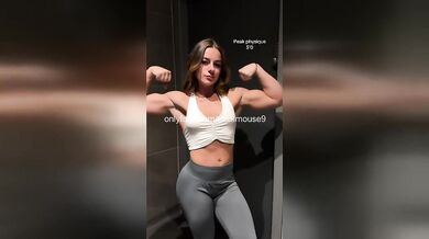 18yo Influencer Plank Fail: Dripping Virgin Gape TikTok