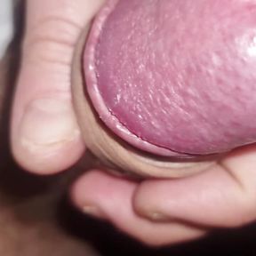 AMATEUR IN PUBLIC   CUMSHOT IN PUBLIC PARKING LOT FOR VOYEUR - WITH CUMSHOT IN THE CAR