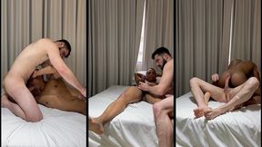 pegacao com o colega do trabalho