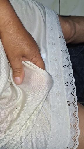 My stepaunt left her petticoats in the bathroom and I&amp;#039;m jerking off