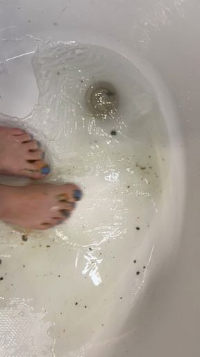 Splish Splash Washing My Feet