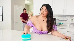 I Bet My Pussy Your Stepdads Gf Is A Slut - Kyle Mason, Tokyo Leigh And London Laurent
