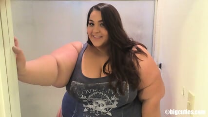 SSBBW MaryBoberry New Scale New Weigh In