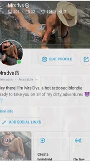 Trophy wife gets out of shower and puts a thick dick in her mouth