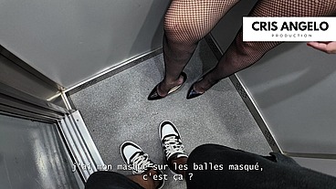 Alice Dubois FrX 4K - Coincés les 2 dans l'ascenseur, ma voisine me fait des avances...