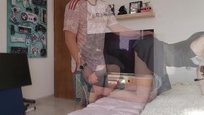 karol smith coge con su jefe por un aumento de sueldo