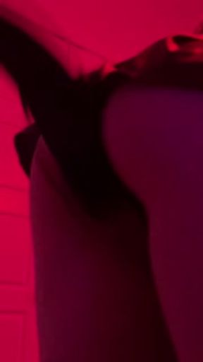 SPANK! SPANK ME! SPANK ME HARD! SPANK ME HARDER !