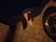 De pau duro em público