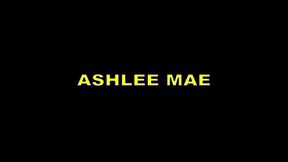 ashlee mae deep throats mike hunt to facial cumshot