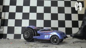 Two RC-Cars for Christin floor view