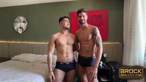 2 Muscle Studs Fuck Bareback Big Cumshots Jhoncito