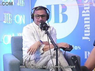 The sizzling golden-haired MollySmith squirts all over the Sybian machine on Juan Bustos' podcast