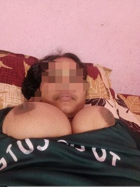 Bhabhi se baat karte hue video call
