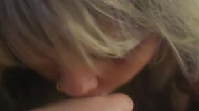 Real couple's funny deepthroat contest in Beetlejuice costumes