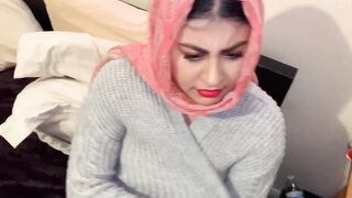 Sneaky stepdad gets head from incredible sexy Muslim daughter.