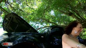 Hot French Babe Nora Luxia Outdoor Fucking in the Pick up Truck