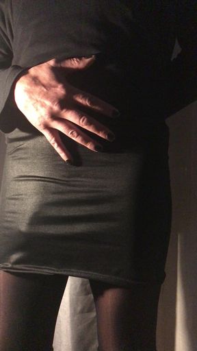 Settling cock in stockings