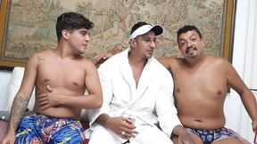 entrevistei o porno star flakael descobri se ele e gay ???