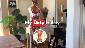 Hot - Intern cums on his boss big tits