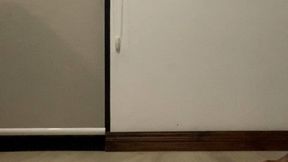 Giantess looking for her tiny boyfriend