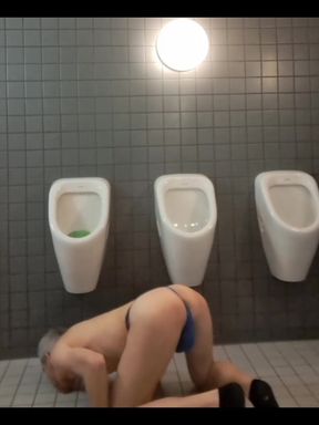 I hate dirty urinal, therefore i clean it with my tongue