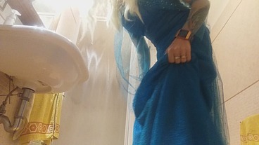 let it ...let it farts! elsa sing and farts for ya!