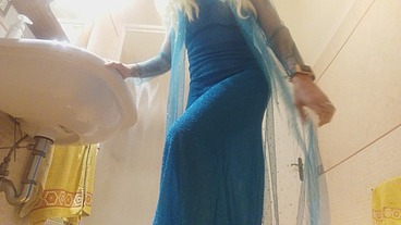 let it ...let it farts! elsa sing and farts for ya!