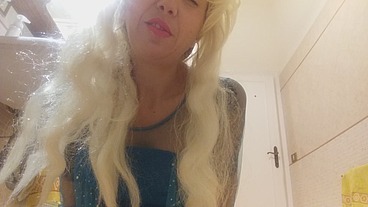 let it ...let it farts! elsa sing and farts for ya!