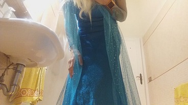 let it ...let it farts! elsa sing and farts for ya!
