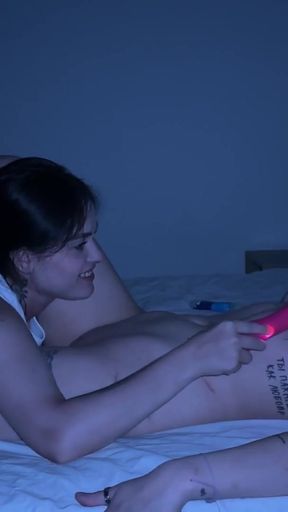 RAW LESBIAN MULTI ORGASM WITH VIBRATOR   Clip 1