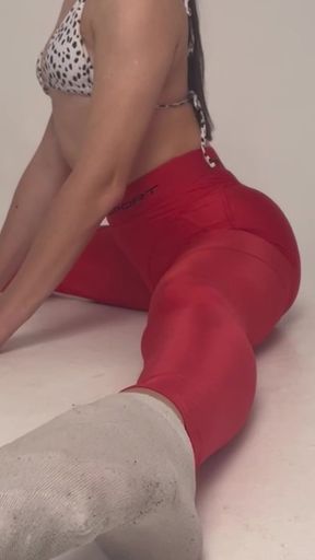 cameltoe leggings yoga teaser
