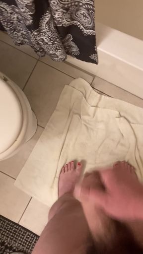 Cuming on my toes