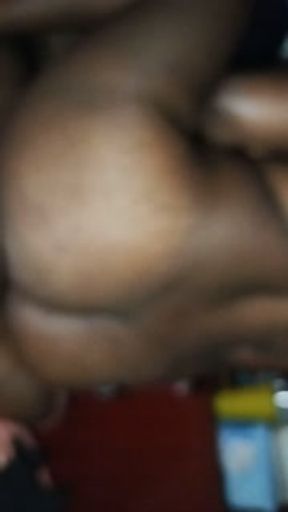 Mi girlfriend riding on my cock