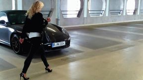 Secret nylonfeet in the parking garage HD wmv 1920x1080