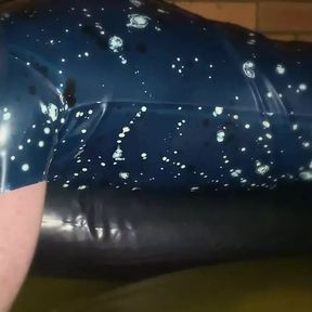 humping waterbed tube in latex on waterbed