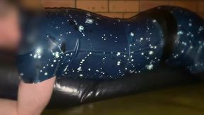 humping waterbed tube in latex on waterbed