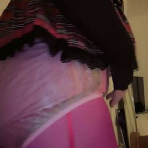 Dirty Sissy messing plastic diapers