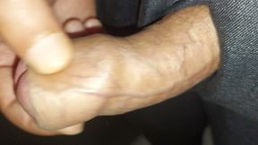 Girlfriend gives me handjob