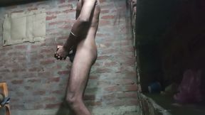 Bhabhi ji ko chodne ke liye taiyar hai, muh me bhi diya