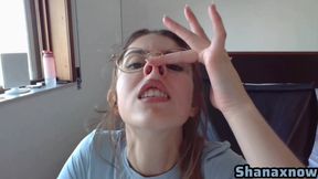 Shanaxnow Nose Fetish Eating Boogers Press Nostrils Moaning