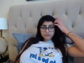 Mia Khalifa - Cam Live On CamLiveHub.eu