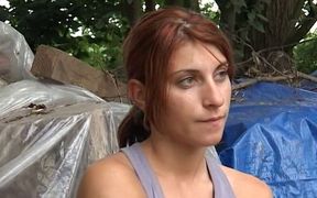 Lesbischer Sex Im Wald Mit Anschliessendem Blowjob Mit Einem Fremden (bw)
